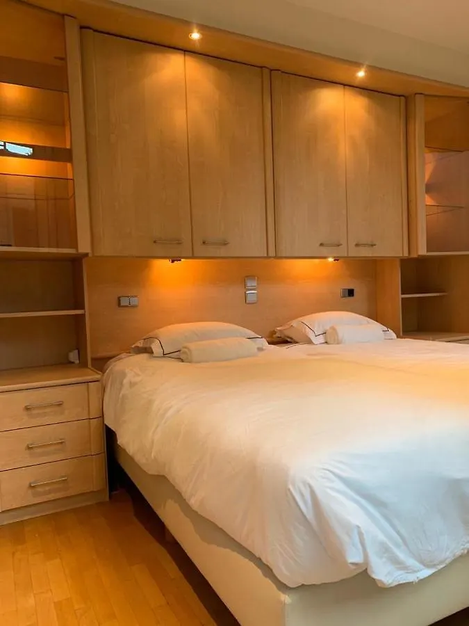 Lovely Two Bedroom Apartment With Free Parking Antwerpen
