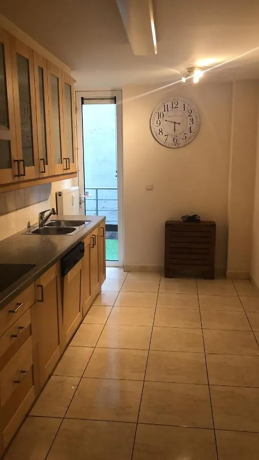Lovely Two Bedroom Apartment With Free Parking Antwerpen