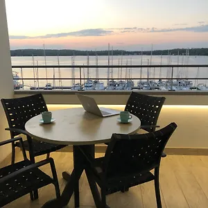 pula-center-seaview-apartment.in-istria.net/